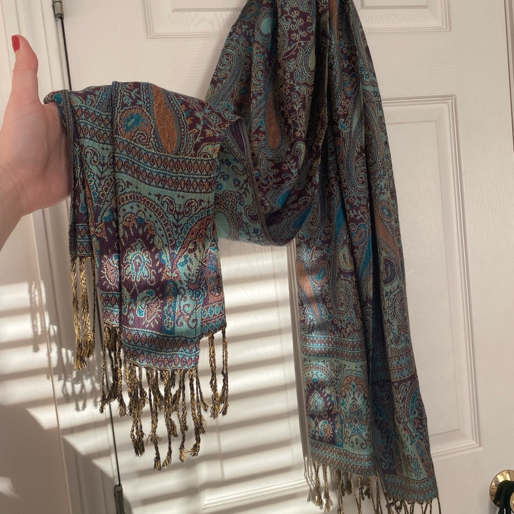 Never been worn scarf